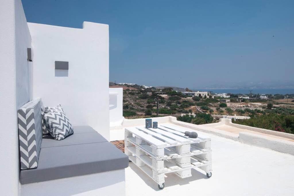 Sunny Studio W.Breathtaking Naxos Views In Isterni Leilighet Isterni  Eksteriør bilde