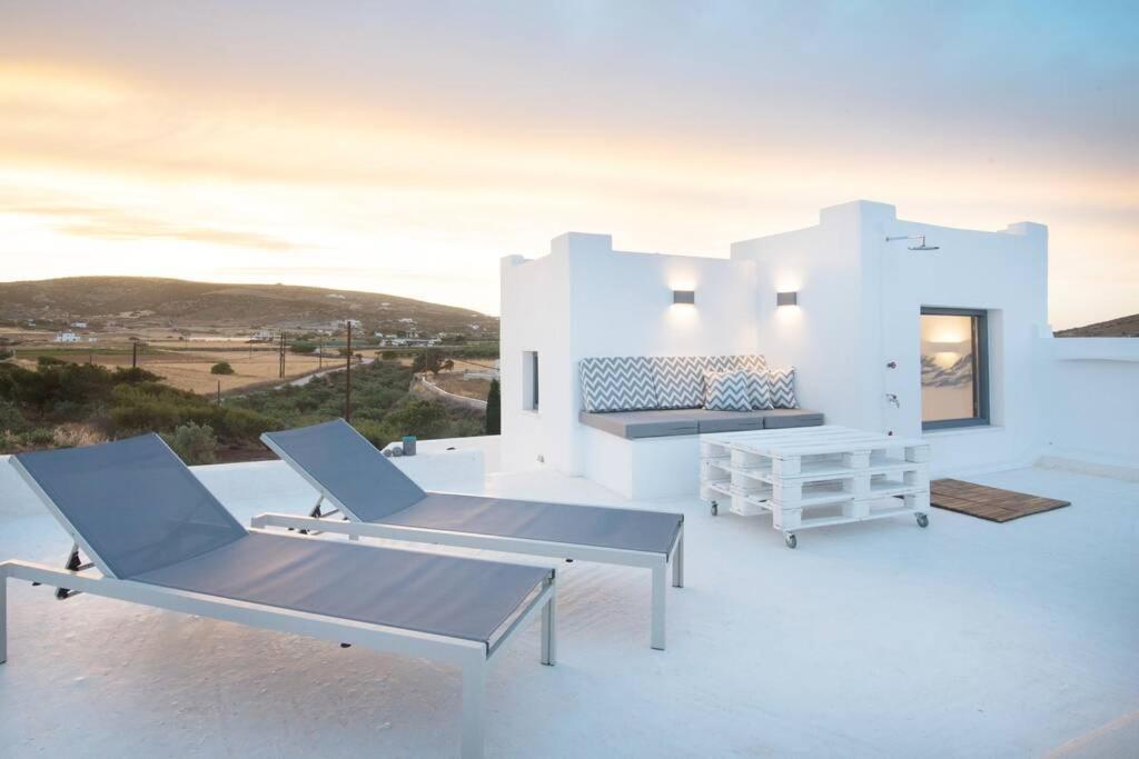 Sunny Studio W.Breathtaking Naxos Views In Isterni Leilighet Isterni  Eksteriør bilde