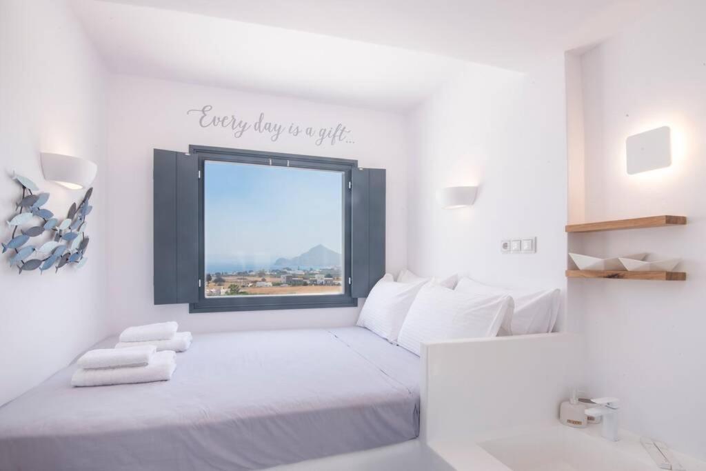 Sunny Studio W.Breathtaking Naxos Views In Isterni Leilighet Isterni  Eksteriør bilde