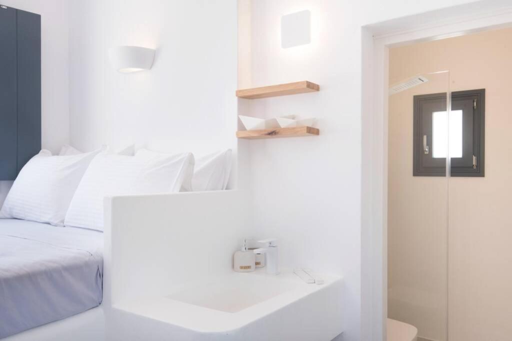 Sunny Studio W.Breathtaking Naxos Views In Isterni Leilighet Isterni  Eksteriør bilde