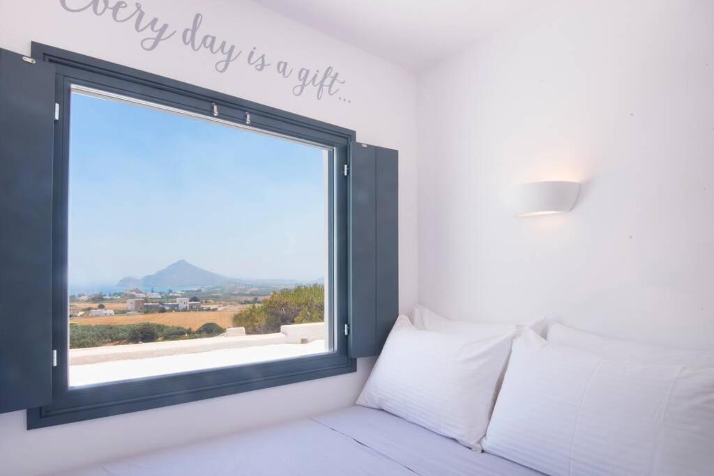 Sunny Studio W.Breathtaking Naxos Views In Isterni Leilighet Isterni  Eksteriør bilde